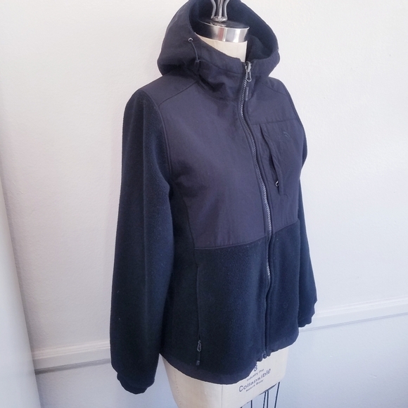 The North Face | Womens Outerwear Jacket with hood, size Small Black - Picture 2 of 11
